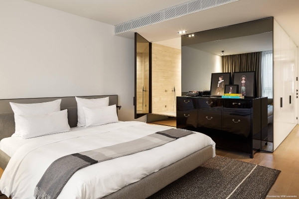 Hotel Roomers Baden-Baden Autograph Collection